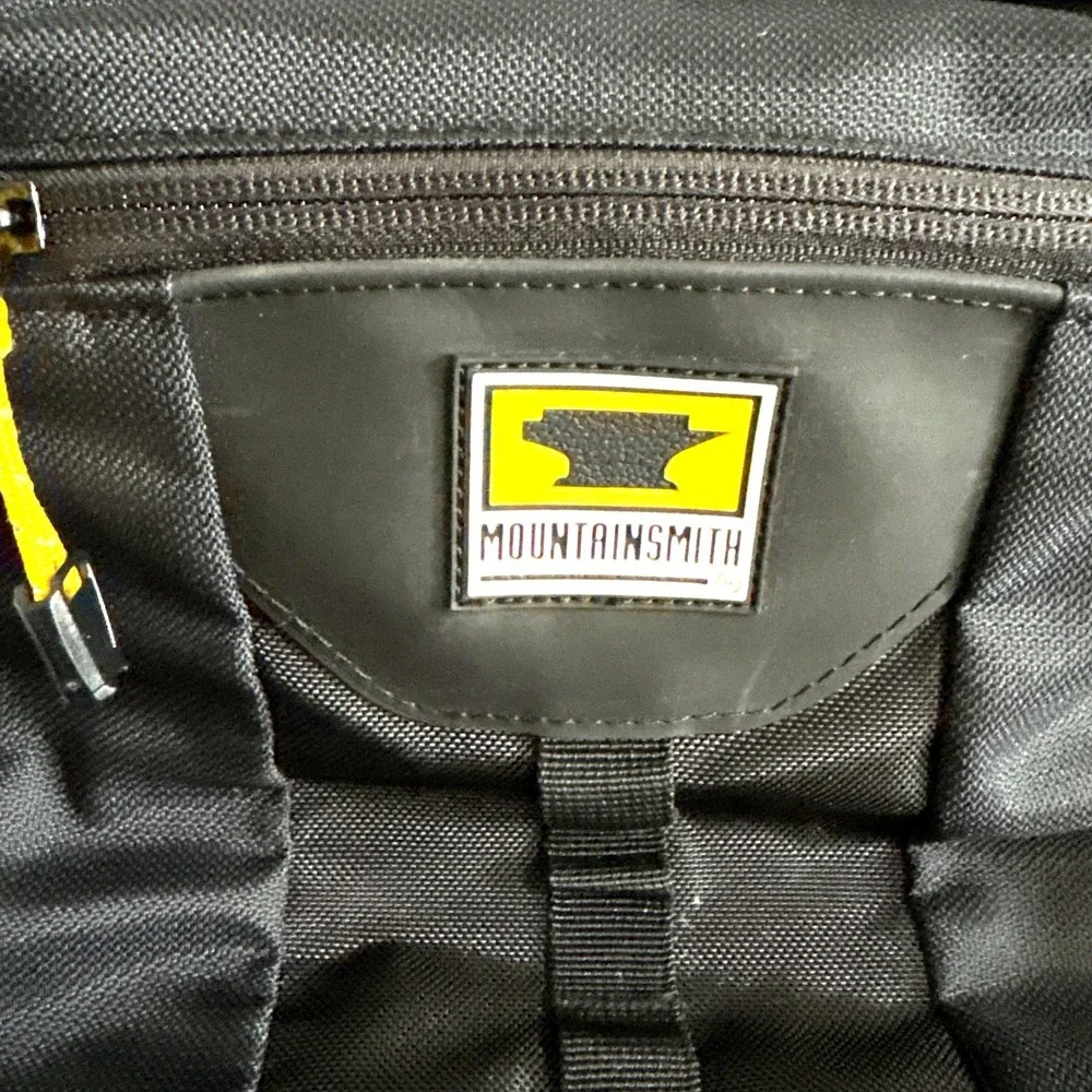 Mountainsmith Spectrum Camera Backpack Black Yellow Padded DSLR Laptop Bag